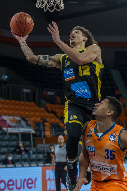 需要灵活应 需要灵活应